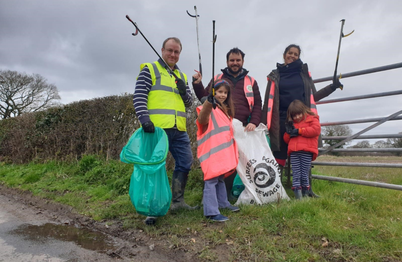 Simon Eardley litter picking with friends