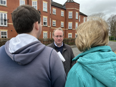 Simon Eardley talking to residents